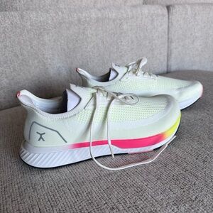 Flux Footwear - Adapt Runners - Size 12. NWOT.